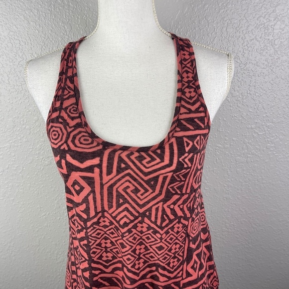 Graphic Tank top - Picture 3 of 8